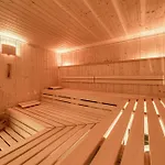 Goldhornisse - Gemuetliches Mit Seeblick, Kamin & Wellness Am Krakower Apartment