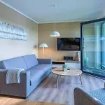 Goldhornisse - Gemuetliches Mit Seeblick, Kamin & Wellness Am Krakower Apartment *