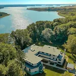 Goldhornisse - Gemuetliches Mit Seeblick, Kamin & Wellness Am Krakower *